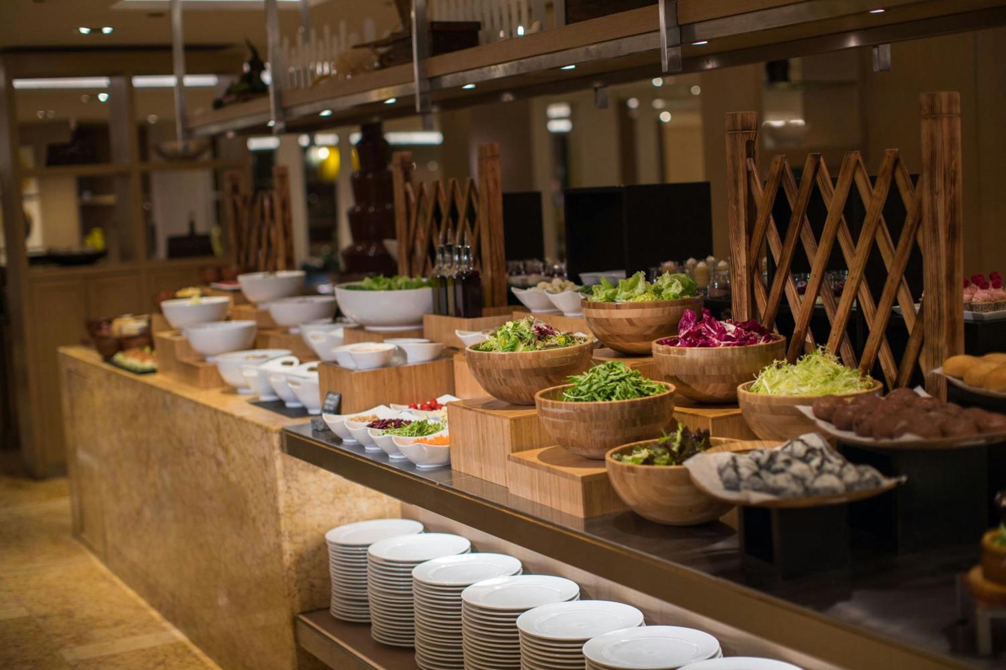 酒店 香港万丽海景酒店 5*